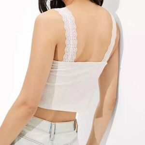 NWOT American Eagle Faded Gray Lace Cropped Cami